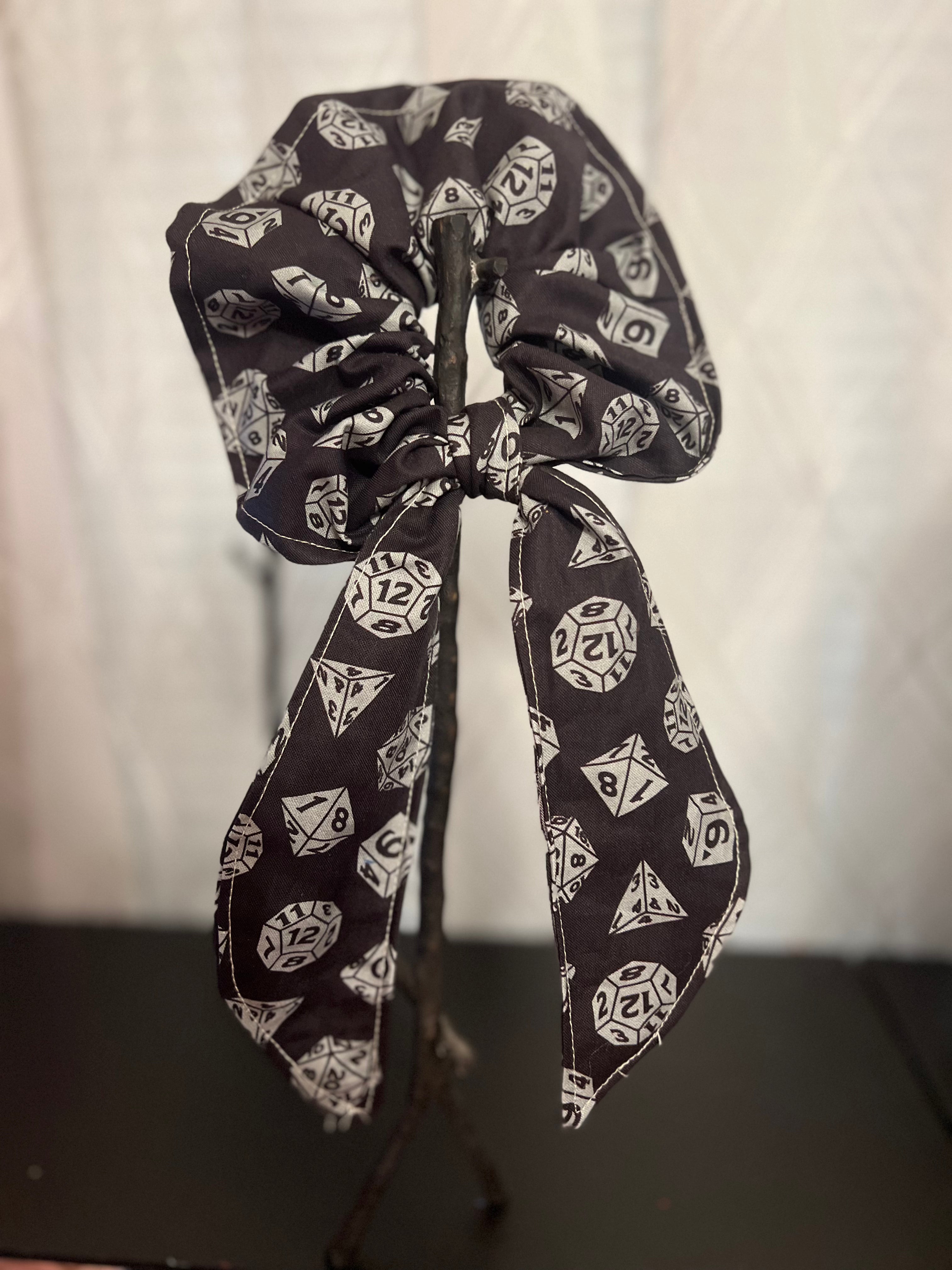 Medium Scrunchie /w Detachable Bow Ends